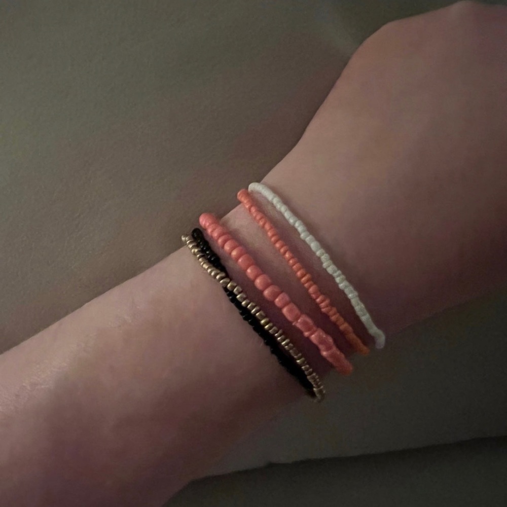 Set of 5 stretchy bracelets